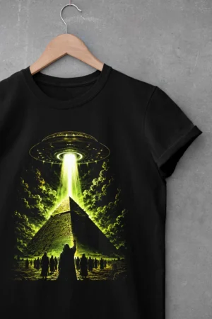 Aliens - Green Pyramid
